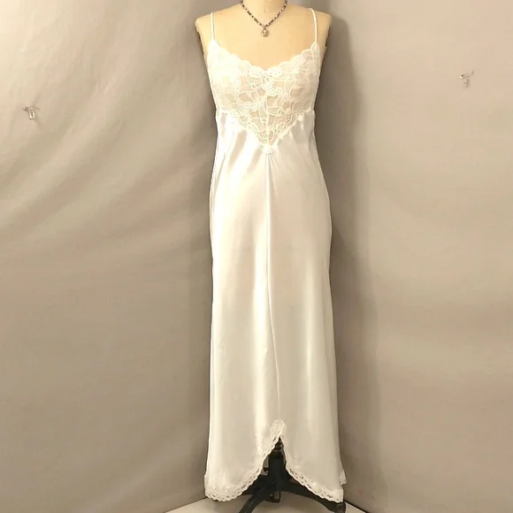 Victorian Lace Intimates & Sleepwear | White Negligee Stretch Lace Bodice Made In Usa Victorian Lace Feminine Romantic | Color: White | Size: M | Pm-
